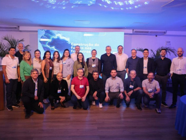 Encontro reuniu representantes de diferentes regi&otilde;es do Brasil para discutir estrat&eacute;gias de desenvolvimento, integra&ccedil;&atilde;o e fortalecimento dos pequenos neg&oacute;cios nas &aacute;reas de fronteira