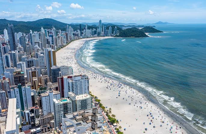 A Fecomércio SC parabeniza Santa Catarina pela conquista histórica de se tornar o estado mais competitivo do Brasil.