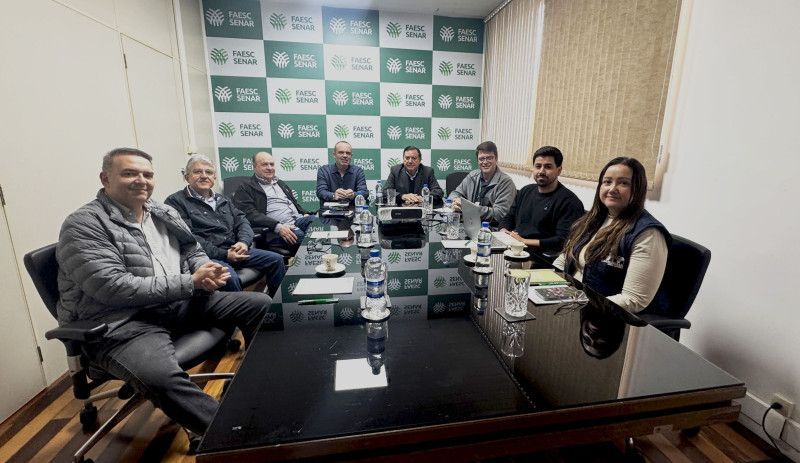 Reunião reuniu representantes do Sebrae/SC e do Sistema Faesc/Senar, em Florianópolis.