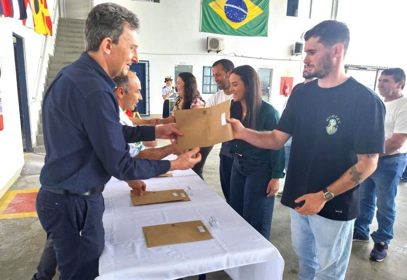 A iniciativa representa um importante avan&ccedil;o na qualifica&ccedil;&atilde;o e na seguran&ccedil;a dos trabalhadores que atuam na pesca artesanal. 