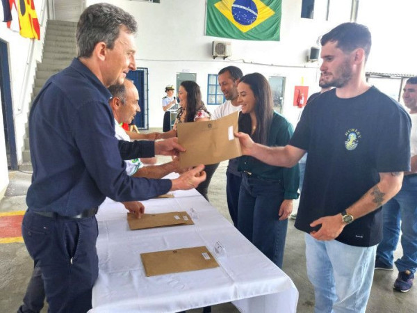 A iniciativa representa um importante avan&ccedil;o na qualifica&ccedil;&atilde;o e na seguran&ccedil;a dos trabalhadores que atuam na pesca artesanal. 