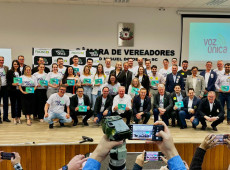 O circuito teve in&iacute;cio em 19 de agosto, em Mafra, e passou por dez regi&otilde;es catarinenses, promovendo encontros entre lideran&ccedil;as empresariais, Associa&ccedil;&otilde;es Empresariais e candidatos.