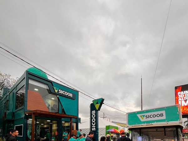  Sicoob projeta crescimento de 15% no volume de cr&eacute;dito rural destinado a produtores do Rio Grande do Sul, em rela&ccedil;&atilde;o aos R$ 2,2 bilh&otilde;es liberados no estado no Plano Safra 2025/26