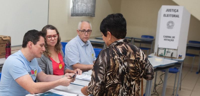 No seu lembrete, os números e nomes dos candidatos ou candidatas devem aparecer conforme a ordem de votação na urna eletrônica.
