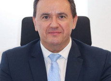 Jo&atilde;o Cavallazzi &eacute; jornalista e bacharel em Direito.