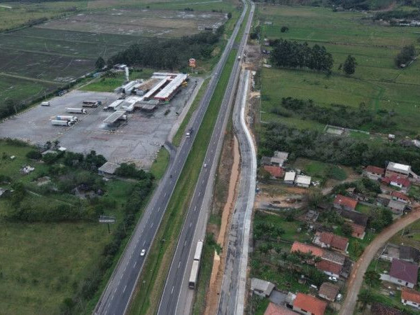 A ViaCosteira, uma empresa Motiva, finalizou 20 obras previstas no Programa de Explora&ccedil;&atilde;o da Rodovia (PER) ao longo da BR-101 Sul/SC.
