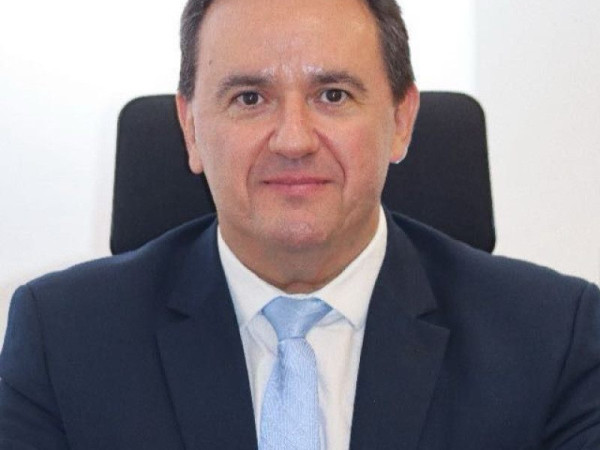 Jo&atilde;o Cavallazzi &eacute; jornalista e bacharel em Direito.