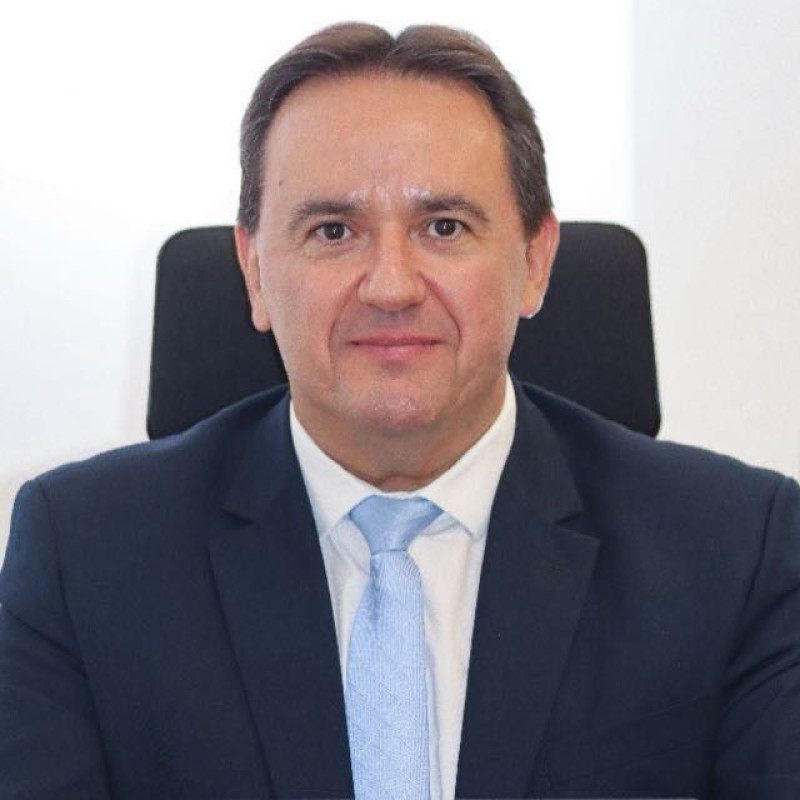 João Cavallazzi é jornalista e bacharel em Direito.