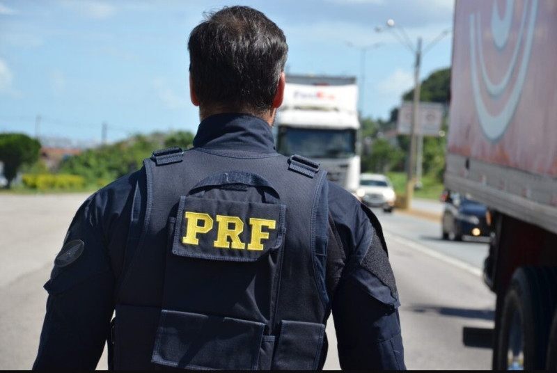 O combate ao crime também não parou durante o feriadão: 231 kg de cocaína foram apreendidos em uma ação conjunta com Polícia Federal e PM/SC no domingo, em Itajaí.