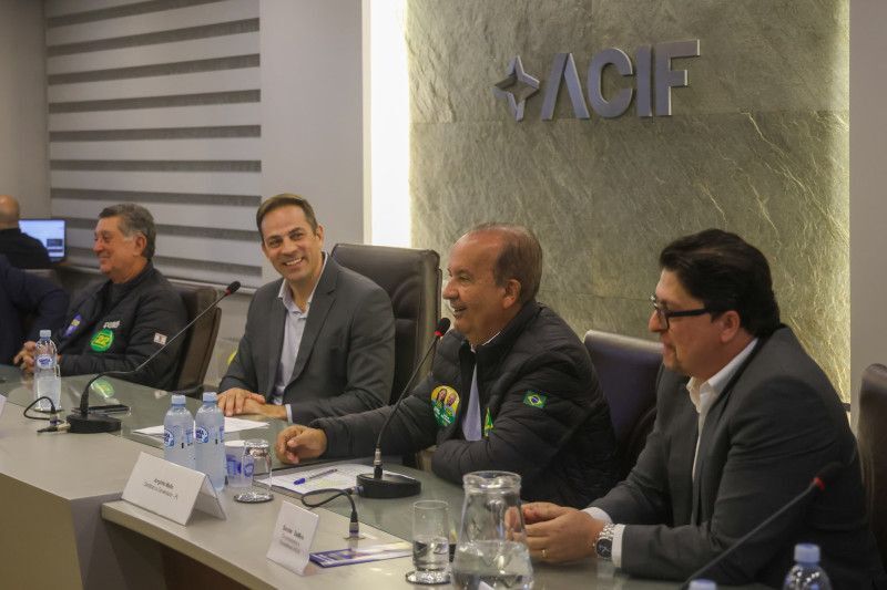 Ao fazer um balanço da gestão, Jorginho citou avanços em infraestrutura, educação, segurança e desenvolvimento econômico, além de investimentos e programas criados ou ampliados.