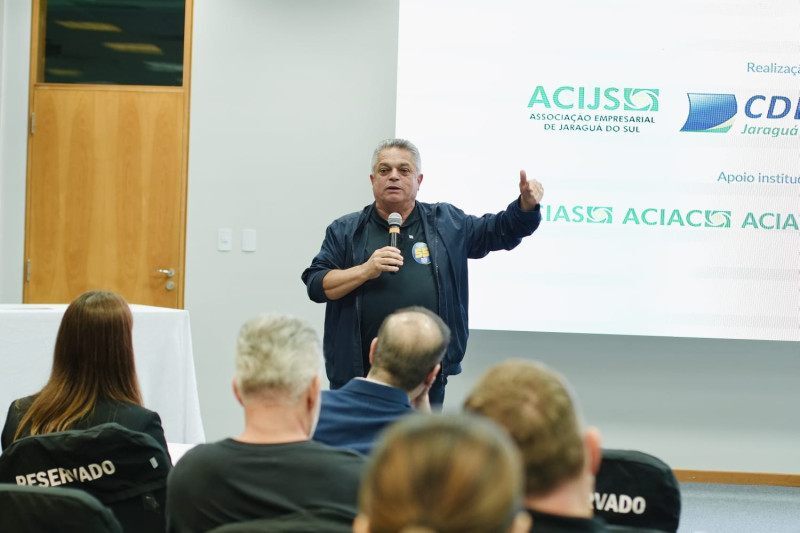 Para Rodrigues, a promessa da gestão atual de desafogar a BR-101 através da Via Mar cria uma falsa expectativa na população. 