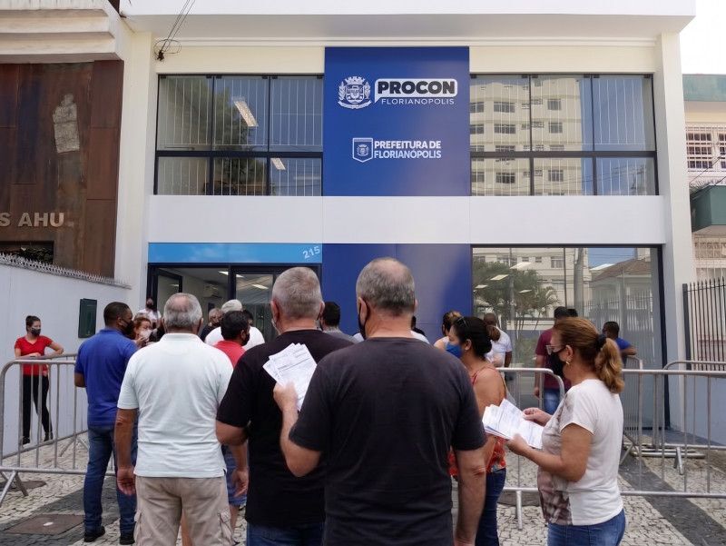 O mutirão vai reunir diferentes instituições, incluindo o Itaú, Bradesco, Santander e entidades das esferas federal e estadual.