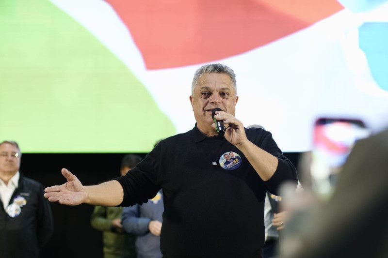 O candidato ao Governo de Santa Catarina João Rodrigues (PSD) discursou neste domingo (13) para mais de mil pessoas no Centroserra Convention Center, em Lages.