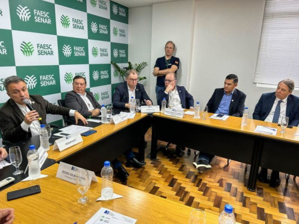 O projeto est&aacute; dividido em cinco lotes, com investimento total estimado em R$ 8 bilh&otilde;es.