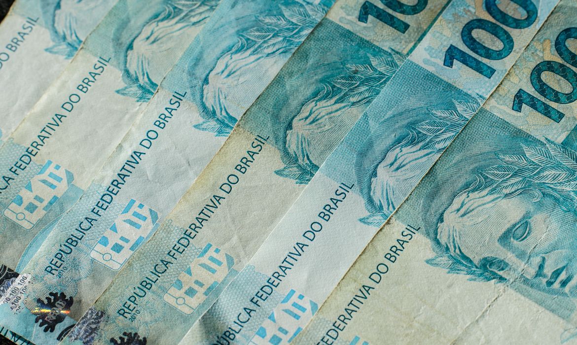 Tesouro honra R$ 79,95 m em dívidas de estados e municípios em agosto