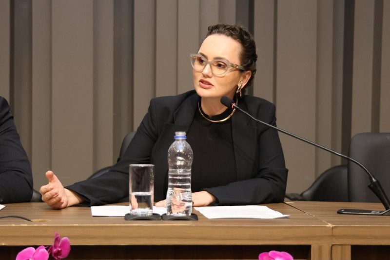 Advogada Dra. Jamily Borba de Alcântara, tem plena atuação em direito bancário e saúde, criou a Cartilha Antigolpes, um material gratuito voltado à educação e proteção do consumidor. 