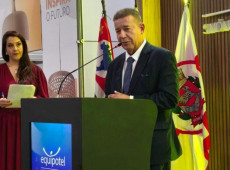 Alexandre Sampaio ressaltou a import&acirc;ncia do di&aacute;logo entre os segmentos de hotelaria, alimenta&ccedil;&atilde;o e turismo para superar desafios do atual cen&aacute;rio no Pa&iacute;s.