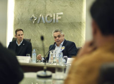 Durante encontro o ex-prefeito de Chapec&oacute; alertou que Santa Catarina precisa se preparar para a Reforma Tribut&aacute;ria, que come&ccedil;a a valer a partir de 2027.