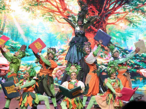 Espet&aacute;culo Sou Arte combinou teatro, m&uacute;sica e hist&oacute;rias sobre coopera&ccedil;&atilde;o voltados a p&uacute;blicos de diferentes idades.