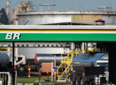 Petrobras aumenta diesel, mas subs&iacute;dio mant&eacute;m valor final; entenda