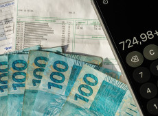 Arrecada&ccedil;&atilde;o federal ultrapassa R$ 2 trilh&otilde;es em oito meses