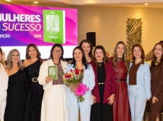 A programa&ccedil;&atilde;o contou com palestra, lan&ccedil;amento de livro, desfile de moda e apresenta&ccedil;&atilde;o art&iacute;stica.