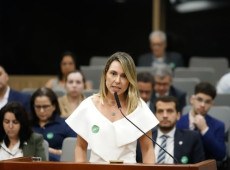 A CNC foi representada pela advogada especialista da Diretoria Jur&iacute;dica e Sindical (DJS), Luciana Diniz.