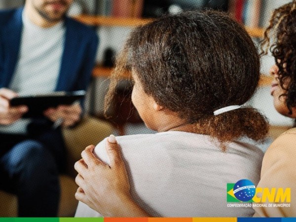 A medida permite a reprograma&ccedil;&atilde;o condicionada de saldos existentes nas contas dos Munic&iacute;pios referente ao Programa de Fortalecimento do Cadastro &Uacute;nico no Sistema &Uacute;nico de Assist&ecirc;ncia Social.