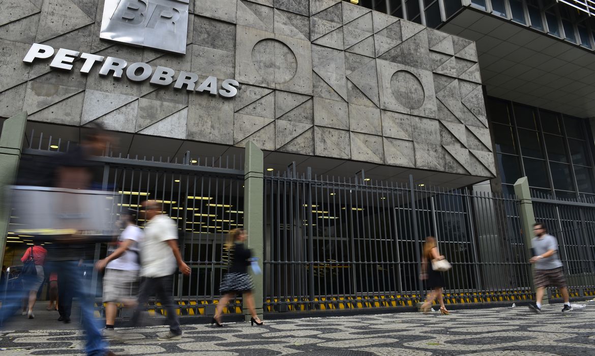 Petrobras fecha acordo para comprar gás dos EUA por mais de 20 anos