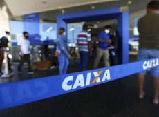 Benefici&aacute;rios com NIS de final 0 recebem Bolsa Fam&iacute;lia de setembro