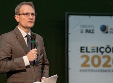 TRE-SC participa de Semin&aacute;rio Estadual em Comemora&ccedil;&atilde;o ao M&ecirc;s da Pessoa Idosa, promovido pela Unoesc Chapec&oacute;.