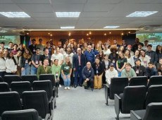 Programa&ccedil;&atilde;o re&uacute;ne estudantes e profissionais no CREA-SC e destaca a import&acirc;ncia da forma&ccedil;&atilde;o e da responsabilidade profissional.