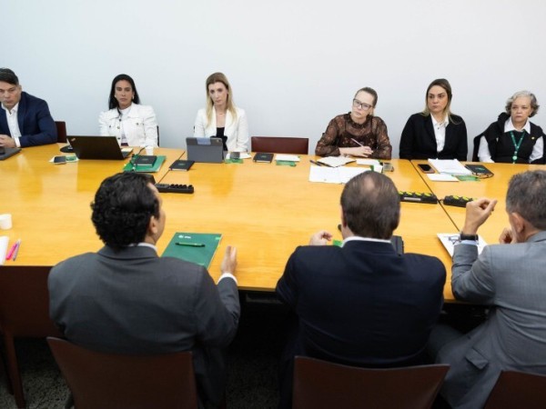 O encontro reuniu representantes de cinco federa&ccedil;&otilde;es estaduais para discutir procedimentos, dificuldades e solu&ccedil;&otilde;es relacionadas &agrave; regularidade sindical.