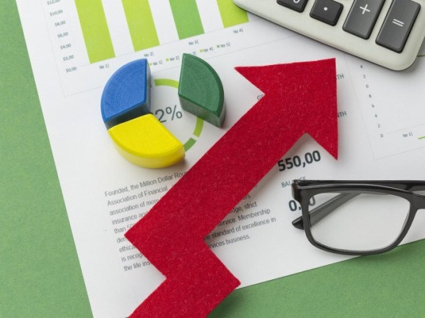 Carta do Com&eacute;rcio 2026: empres&aacute;rios indicam carga tribut&aacute;ria como principal obst&aacute;culo ao crescimento econ&ocirc;mico.
