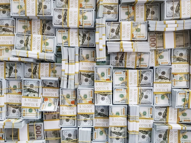 D&oacute;lar fecha acima de R$ 5,22 em dia de mal-estar global