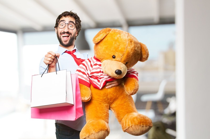87,4% dos consumidores catarinenses pretendem comprar presentes, aponta Radar de Compras do PROCON/SC e FCDL/SC.