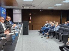 O encontro reuniu representantes de entidades, especialistas e lideran&ccedil;as dos setores p&uacute;blico e privado para discutir os desafios da infraestrutura de transportes e as perspectivas para a amplia&ccedil;&atilde;o e moderniza&ccedil;&atilde;o da malha rodovi&aacute;ria federal.