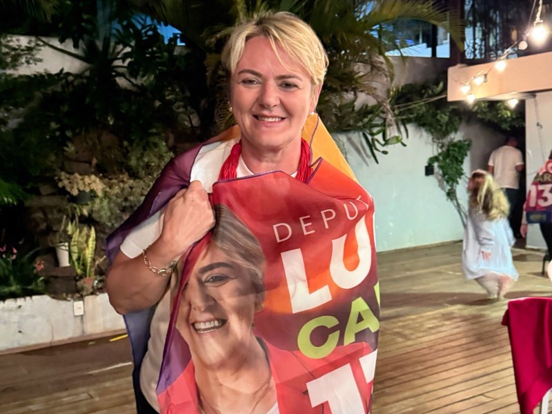 A deputada tamb&eacute;m reafirmou seu posicionamento para o segundo turno da elei&ccedil;&atilde;o presidencial, com apoio e mobiliza&ccedil;&atilde;o para a reelei&ccedil;&atilde;o do presidente Lula, buscando ampliar a vota&ccedil;&atilde;o do petista em Santa Catarina.
