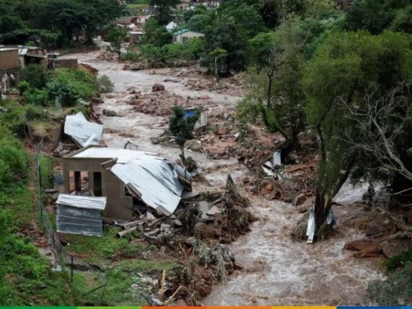 A moradia, frequentemente associada ao bem-estar e &agrave; estabilidade, tamb&eacute;m pode significar um espa&ccedil;o de vulnerabilidade e exposi&ccedil;&atilde;o a riscos.