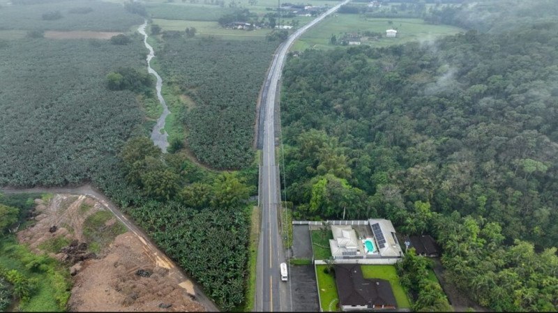 O investimento do Governo do Estado ocorre via Secretaria de Estado da Infraestrutura e Mobilidade (SIE).