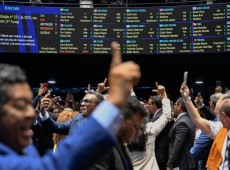 Senado aprovou a PEC 221/2019 nesta quarta-feira, a 11 dias do segundo turno da elei&ccedil;&atilde;o presidencial.
