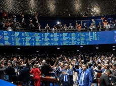 Al&eacute;m do autor, deputado Reginaldo Lopes, tamb&eacute;m estava presente na sess&atilde;o a deputada Erika Hilton (PSOL-SP), autora de outra proposta com a mesma finalidade.