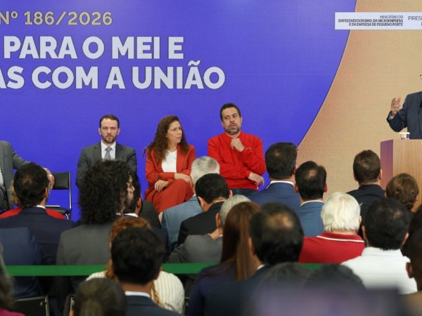Perd&atilde;o de d&iacute;vidas e novo teto do MEI: entenda o que muda