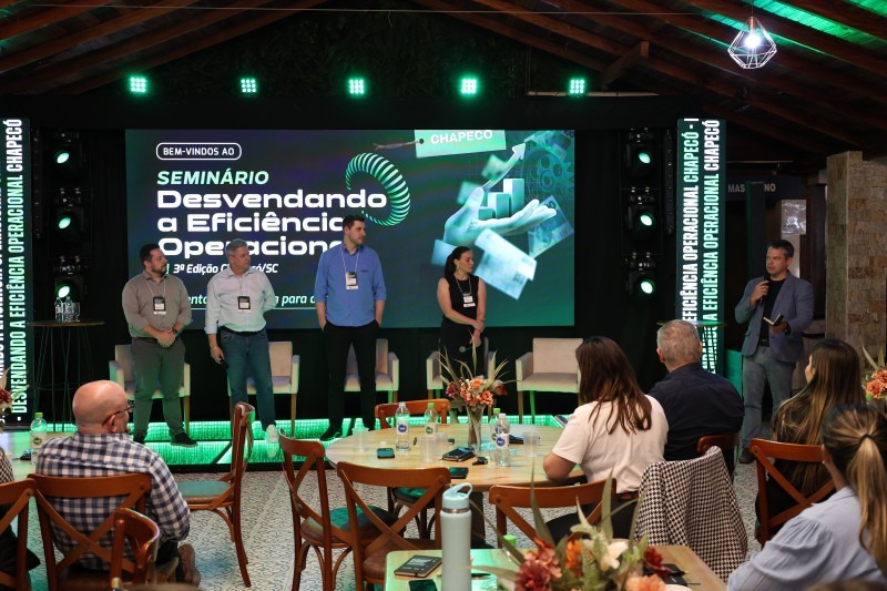 Seminário Desvendando a Eficiência Operacional, promovido pelo Instituto SENAI de Tecnologia.

