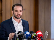 Previs&atilde;o de super&aacute;vit no Or&ccedil;amento de 2027 est&aacute; mantida, diz Durigan