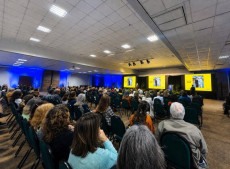 O evento ocorre no CEMUPI (Centro Multiuso da Pessoa Idosa), no Centro da Capital.