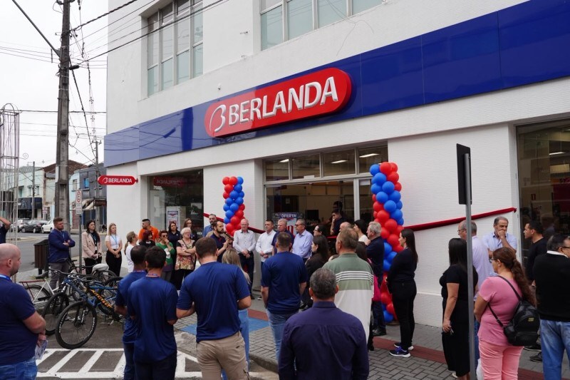 A estratégia acompanha uma mudança no comportamento do varejo, que deixou de concentrar as promoções apenas na última sexta-feira de novembro. 